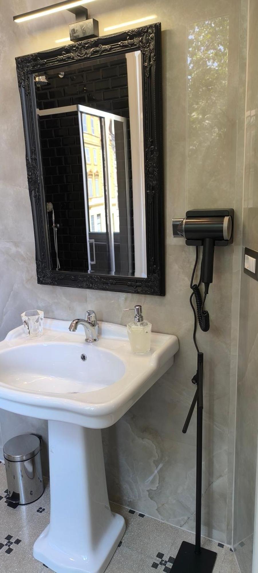Apartment Interno 5 Elegante Residenza Per 10 Pax Vicina A Colosseo E Santa Maria Maggiore *